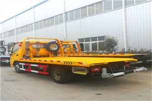 崇仁附近拖车救援搭电